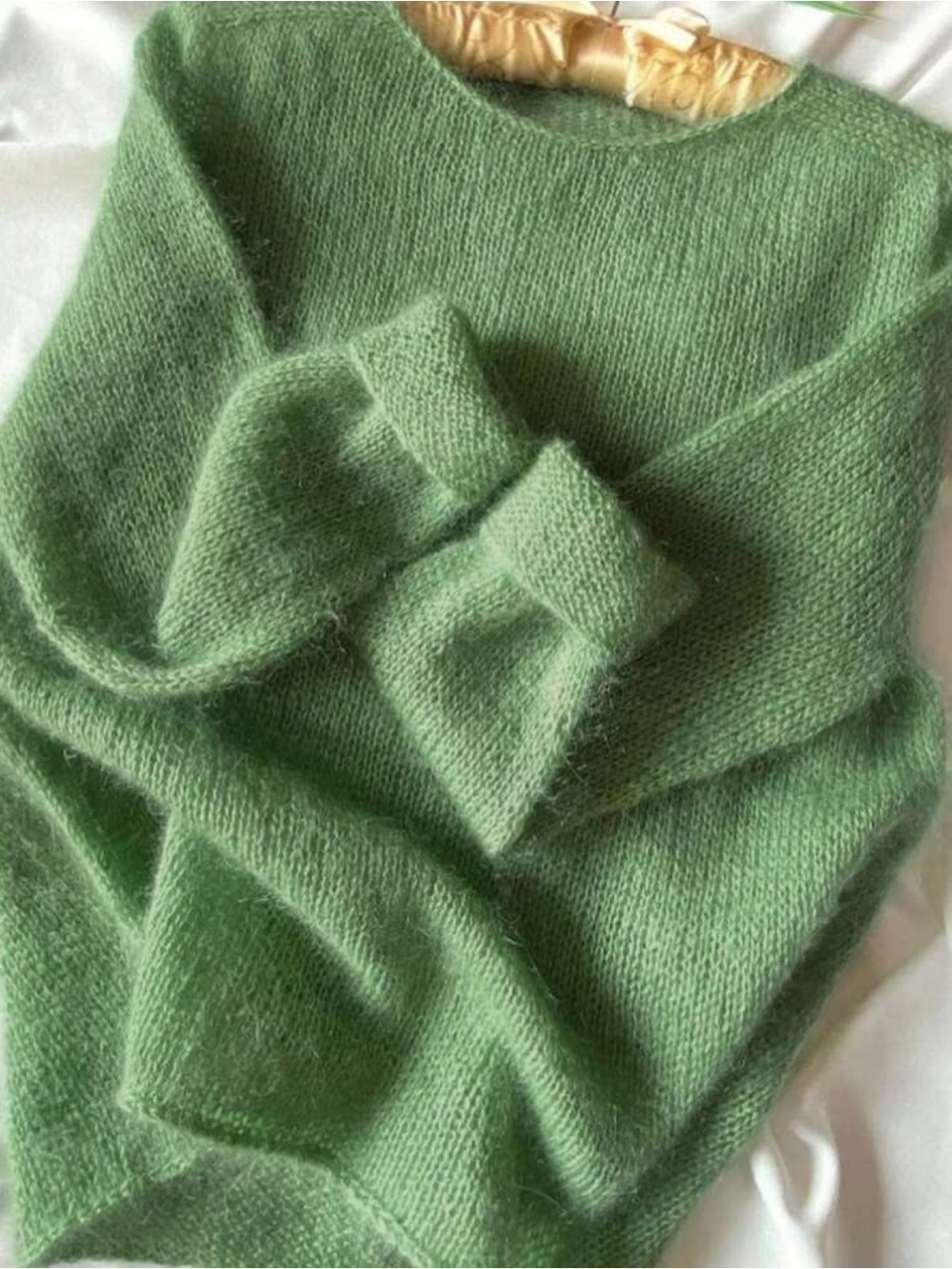 Women's Autumn/Winter Round Neck Solid Color Mohair Dropped Should